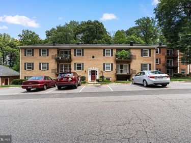 3901 LYNDHURST DRIVE, Unit 201, FAIRFAX, VA 22031