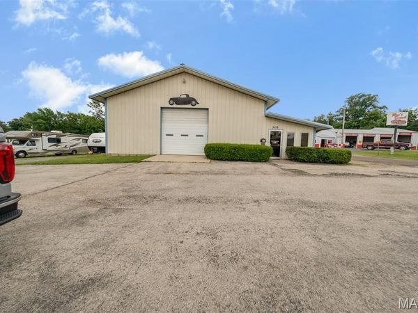 305 W Scenic Rivers Boulevard , Salem, MO 65560