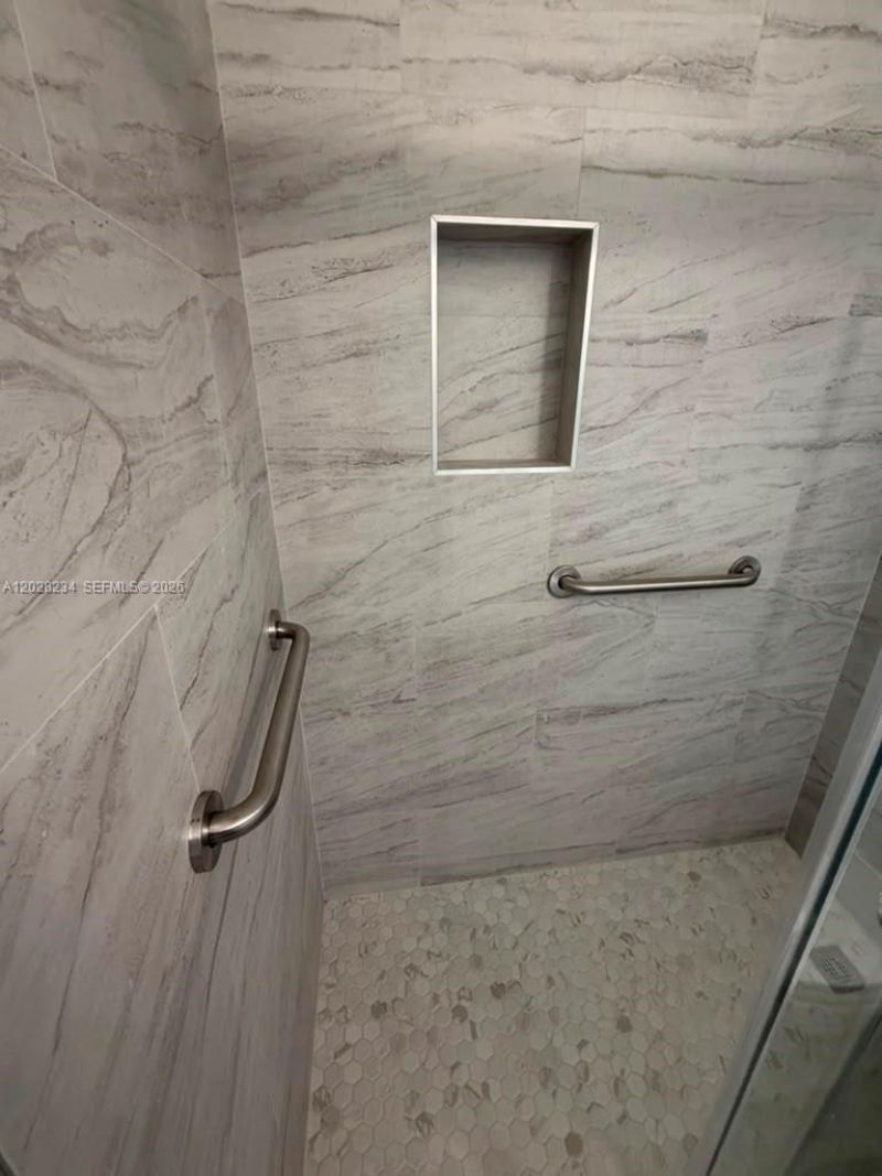 1141 Lake Victoria Dr, Unit F, Palm Beach, FL 33411 Photo