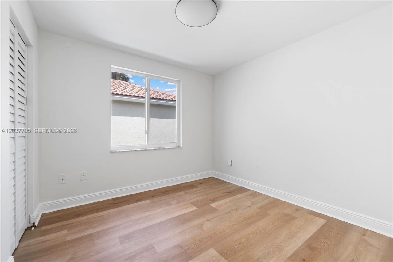 15942 NW 21st St , Pembroke Pines, FL 33028 Photo