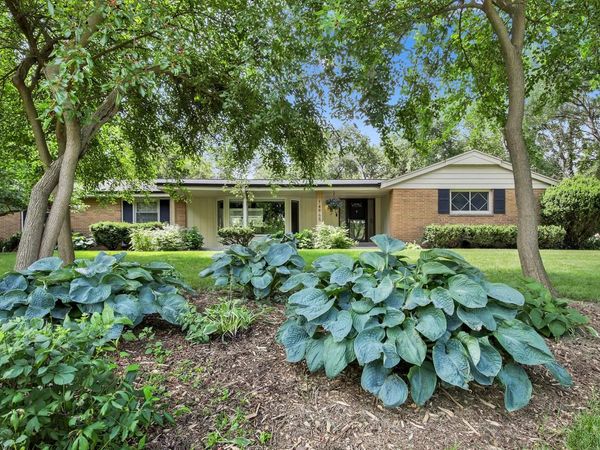 14965 W North AVENUE, Brookfield, WI 53005