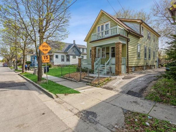 2832 N 12th STREET, Unit A, Milwaukee, WI 53206