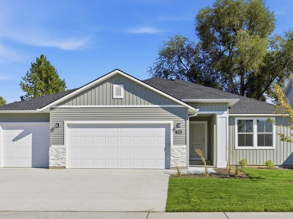 623 W Novak Dr, Emmett, ID 83617