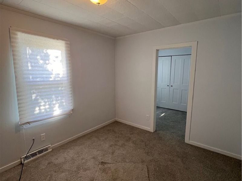 1093 Joy Avenue, Akron, OH 44306 Photo 9
