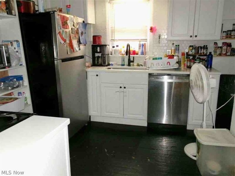 923 Bloomfield Avenue, Akron, OH 44302 Photo 3