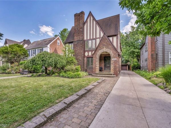 18428 Winslow Road , Shaker Heights, OH 44122