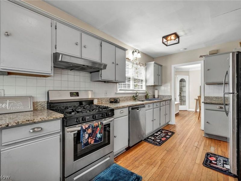 18428 Winslow Road, Shaker Heights, OH 44122 Photo 12