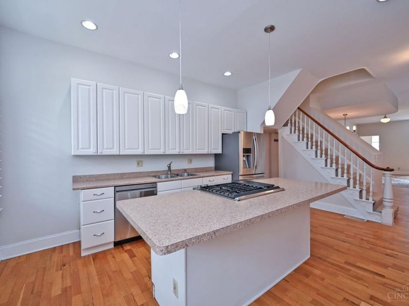 4266 Williamson Place, Cincinnati, OH 45223 Photo 4