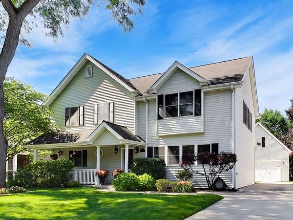 1932 Larkdale Drive , Glenview, IL 60025