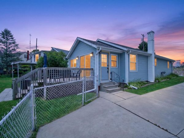 298 Ackerson Lake Drive, Jackson, MI 49201