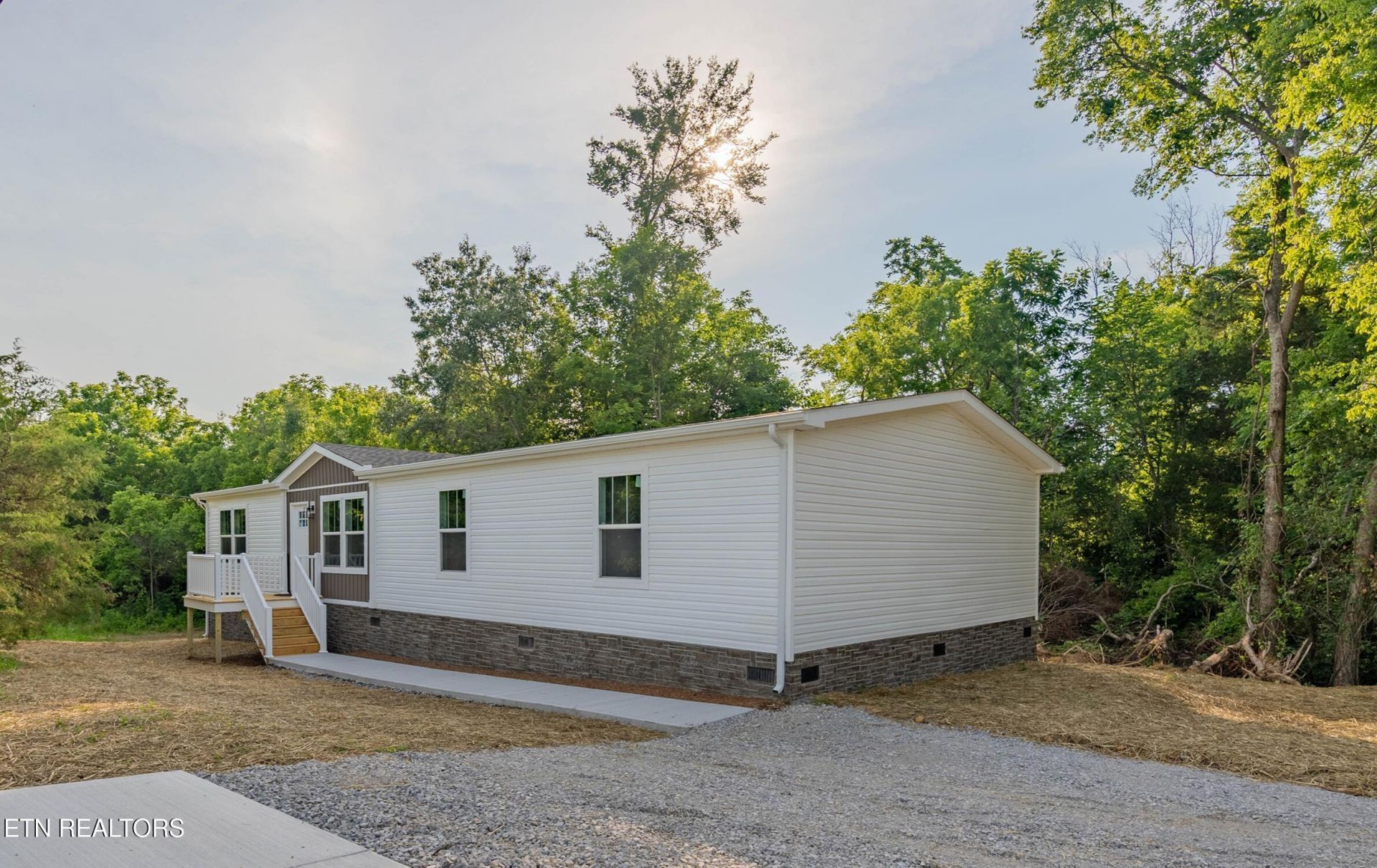 2127 Tipton Station Rd, Knoxville, TN 37920 Main Photo