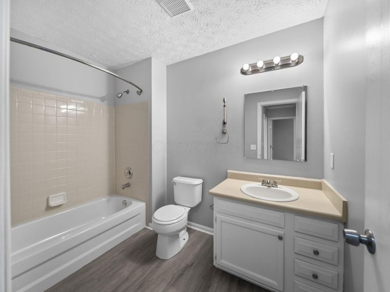 2392 Minerva Park Place , Columbus, OH 43229 Photo 27