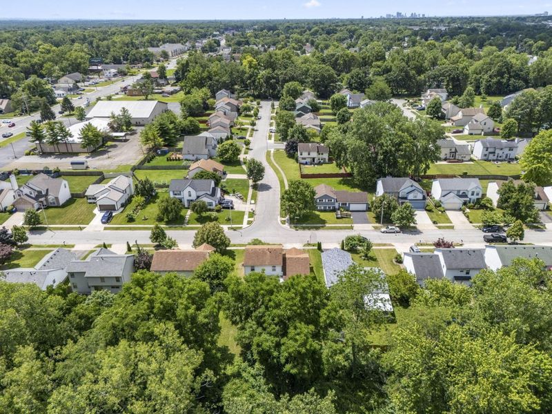 2392 Minerva Park Place , Columbus, OH 43229 Photo 70