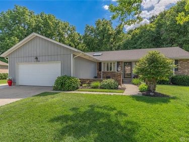 1175 Bent Twig Drive, Vandalia, OH 45377