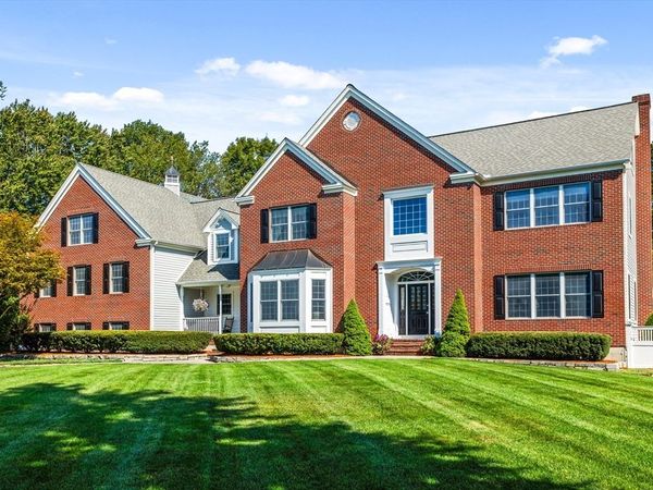 14 Morning Glory Circle, Westford, MA 01886