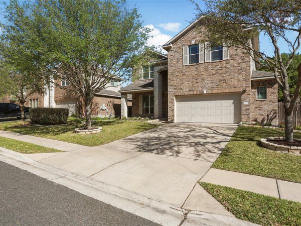 125 W Paul Azinger DR, Round Rock, TX 78664