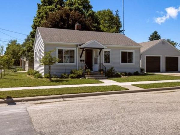 907 N 7TH AVENUE, Sturgeon Bay, WI 54235