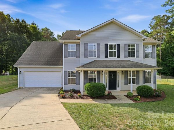 512 Bearbrook Lane , Gastonia, NC 28052