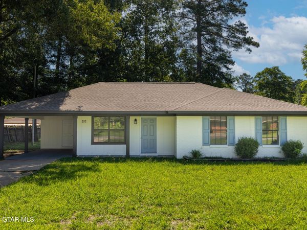 252 Arnold Drive, Starkville, MS 39759
