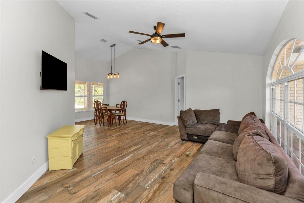 1005 Whispring Creek Way , Osteen, FL 32764 Photo