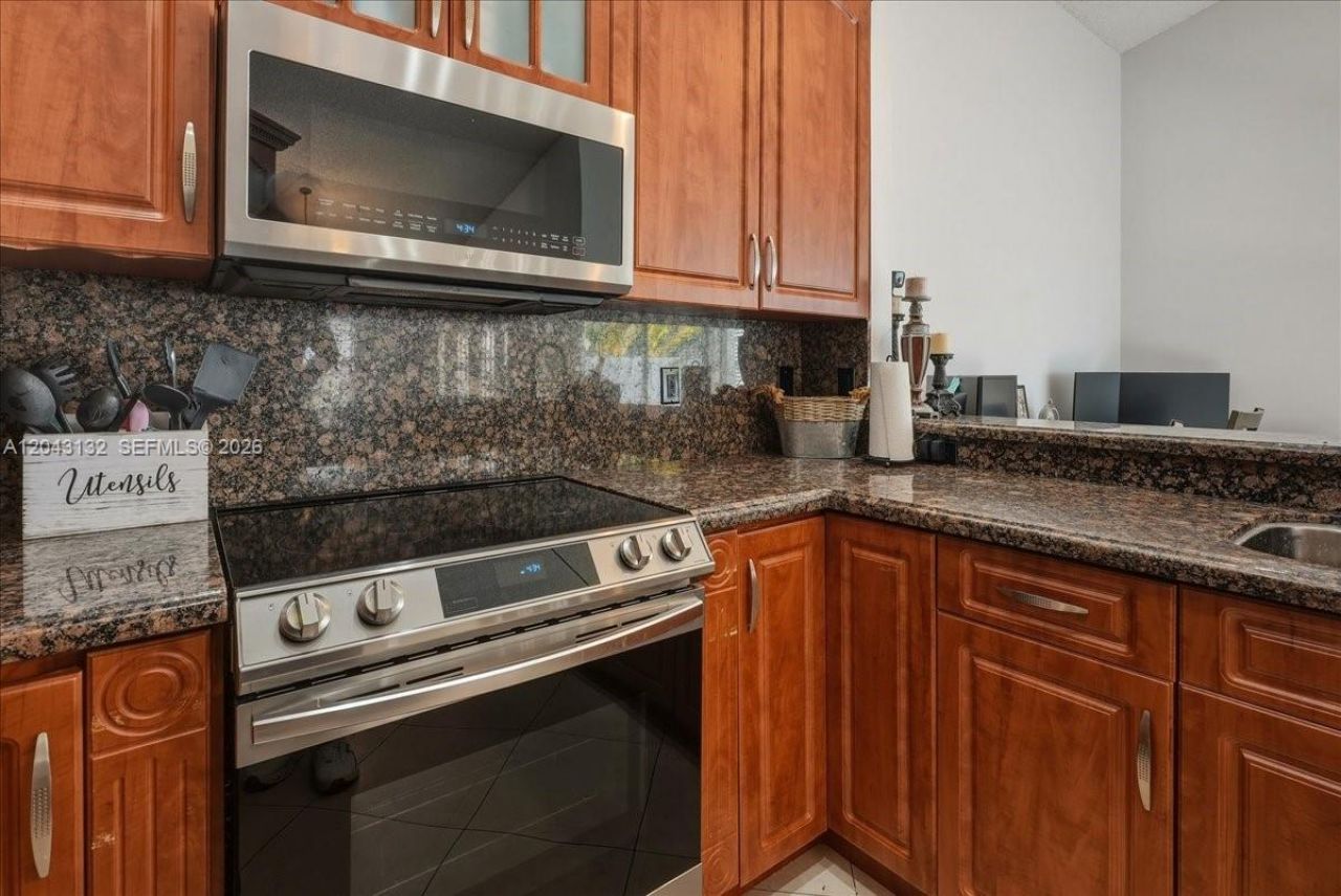 345 Somerset Way, Weston, FL 33326 Photo
