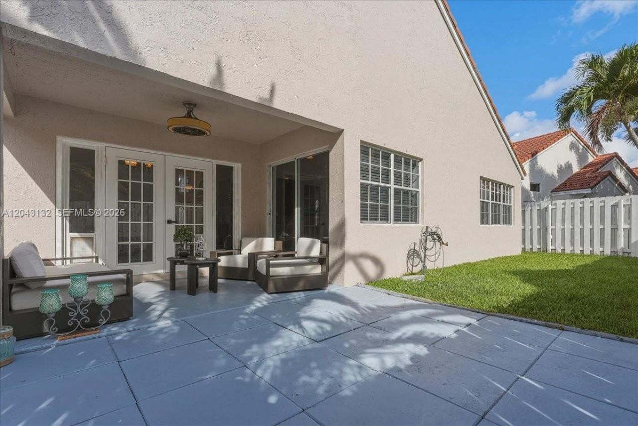345 Somerset Way, Weston, FL 33326 Photo