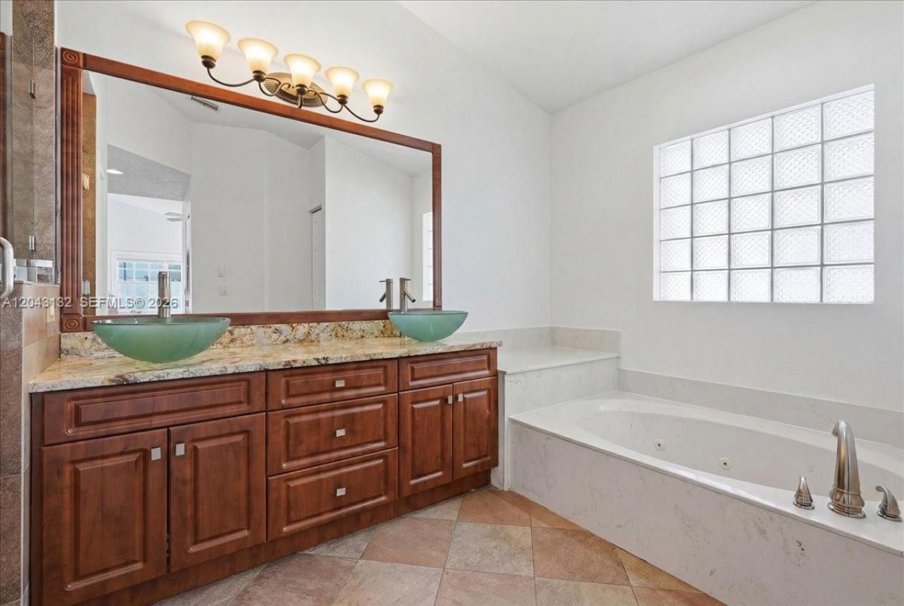 345 Somerset Way, Weston, FL 33326 Photo