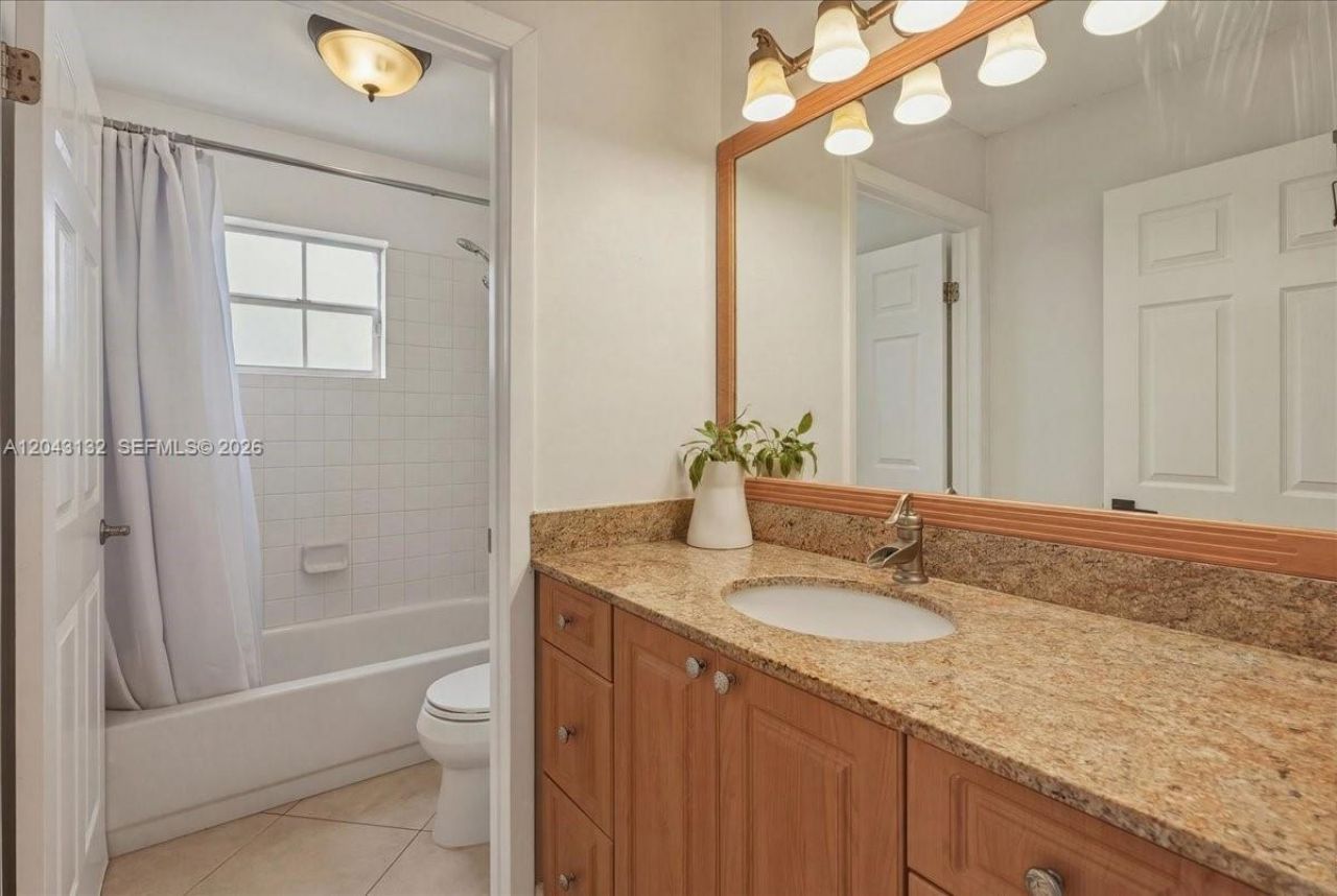 345 Somerset Way, Weston, FL 33326 Photo