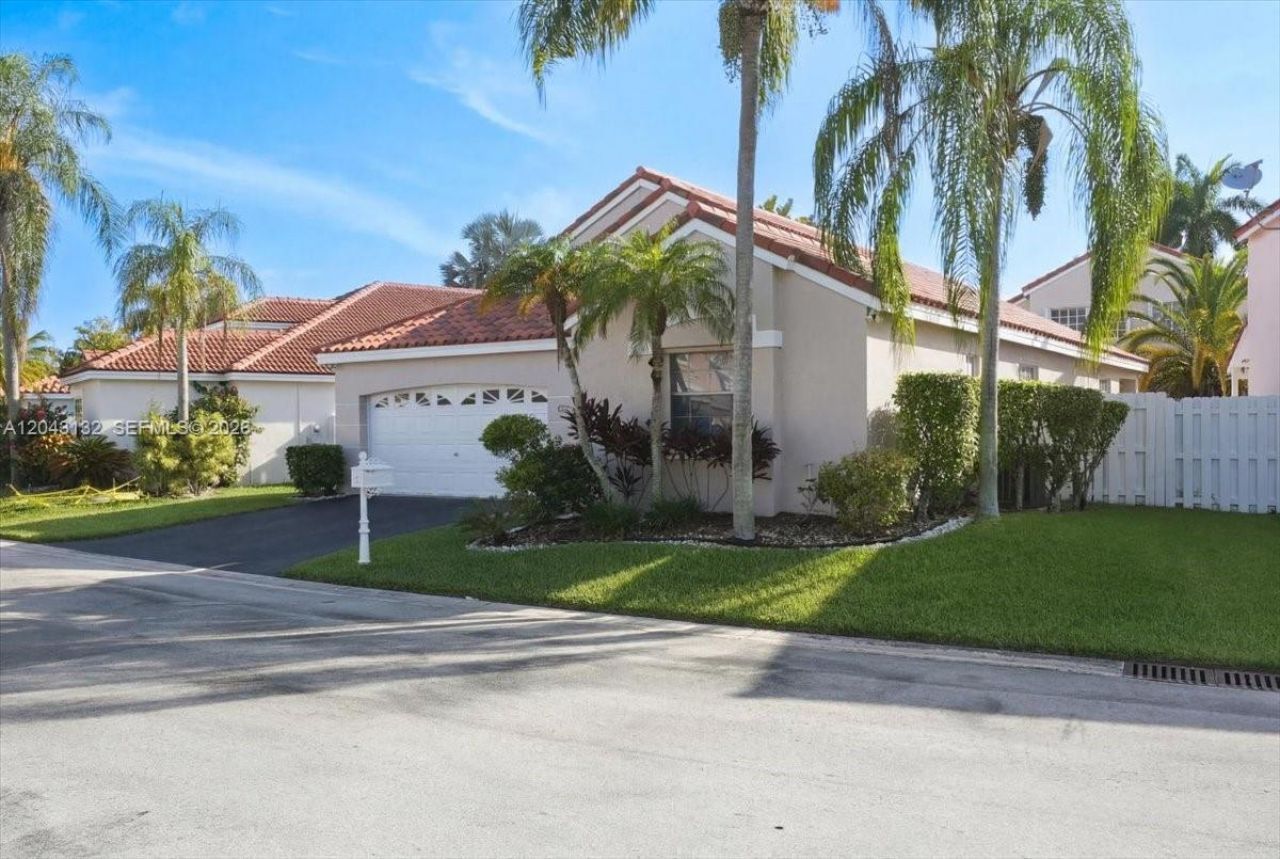 345 Somerset Way, Weston, FL 33326 Photo