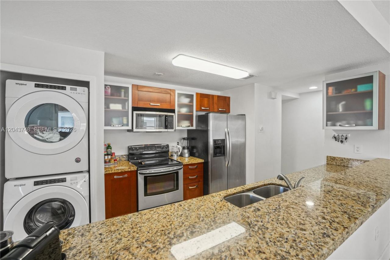 1043 SW 9th Ct , Unit F-1, Miami, FL 33130 Photo