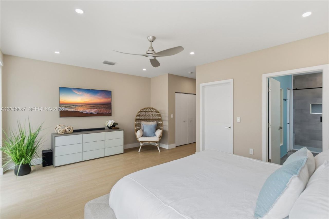 809 SW 10th Ter , Fort Lauderdale, FL 33315 Photo