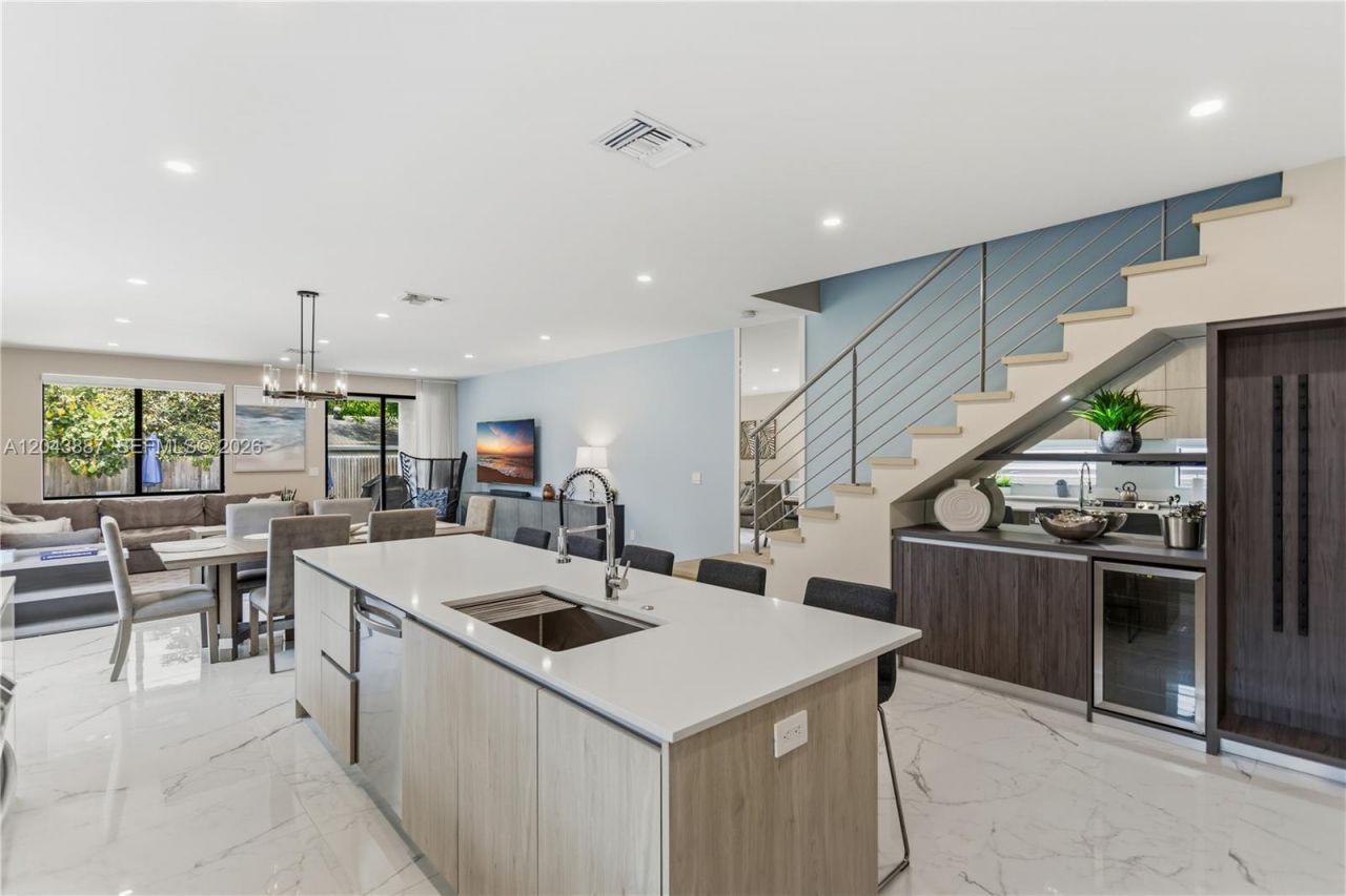 809 SW 10th Ter , Fort Lauderdale, FL 33315 Photo