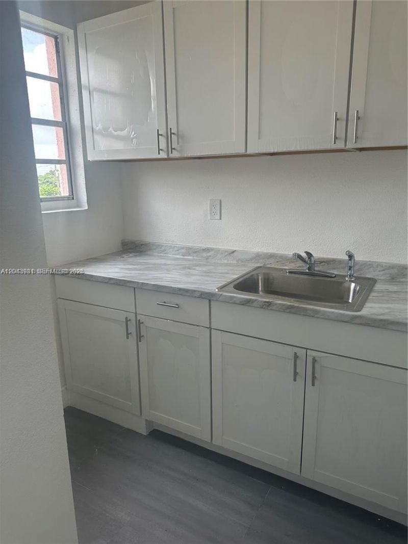 2961 SW 5th St , Unit 21, Miami, FL 33135 Photo