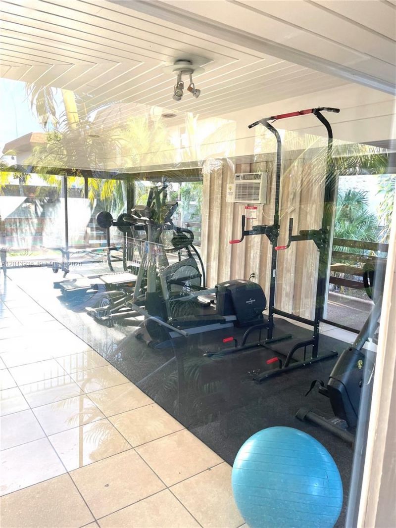 7477 SW 82nd St , Unit C318, Miami, FL 33143 Photo