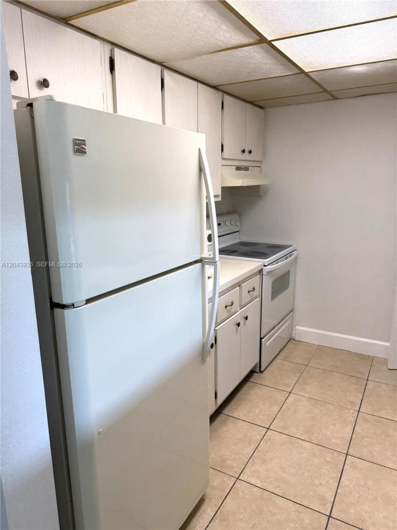 7477 SW 82nd St , Unit C318, Miami, FL 33143 Photo