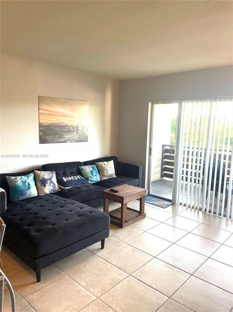 7477 SW 82nd St , Unit C318, Miami, FL 33143 Photo