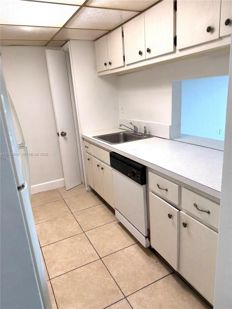 7477 SW 82nd St , Unit C318, Miami, FL 33143 Photo