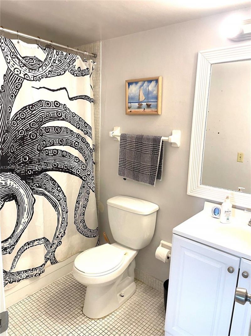 7477 SW 82nd St , Unit C318, Miami, FL 33143 Photo