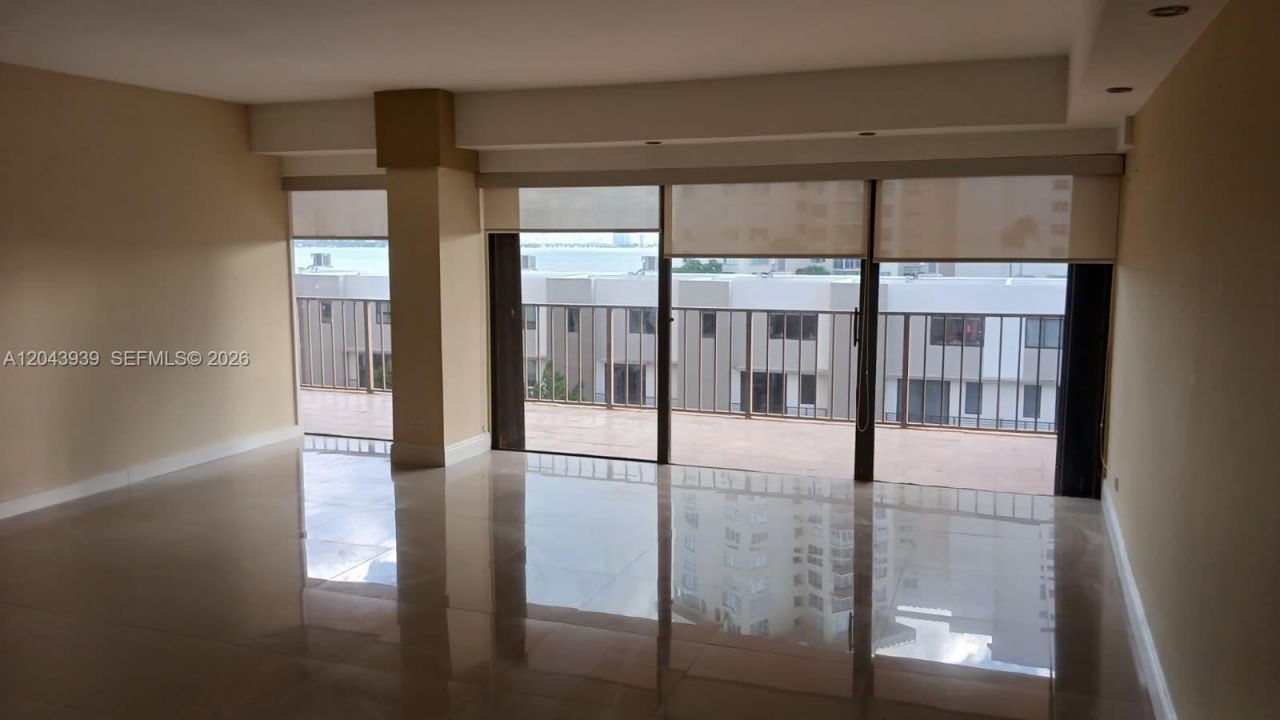 1800 NE 114th St , Unit 508, Miami, FL 33181 Photo