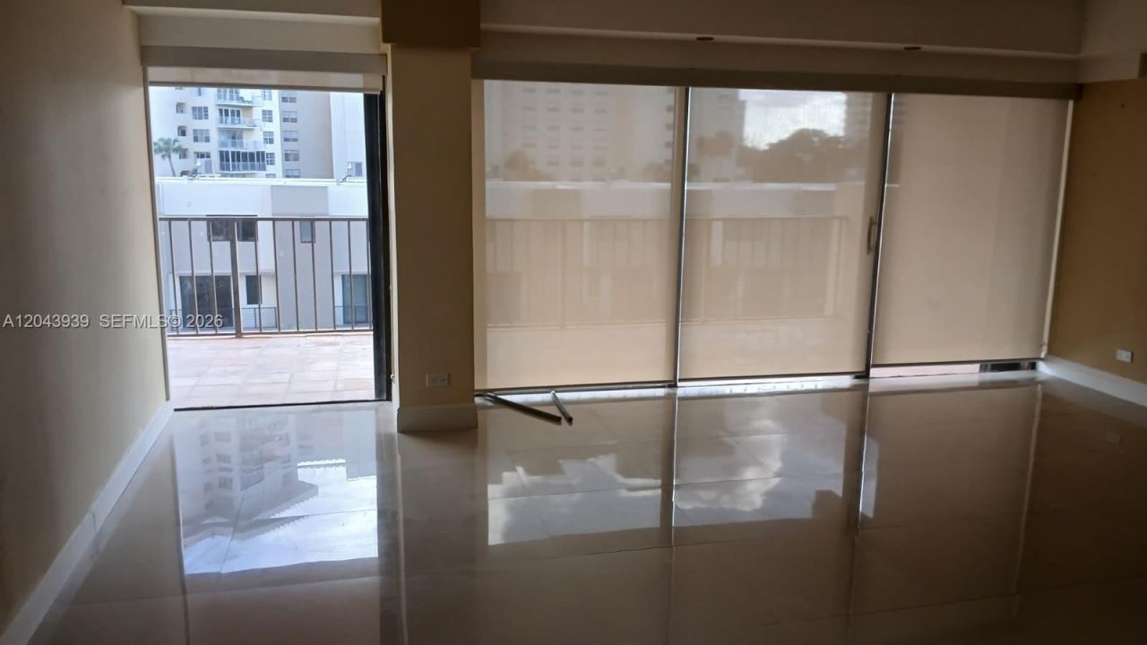 1800 NE 114th St , Unit 508, Miami, FL 33181 Photo