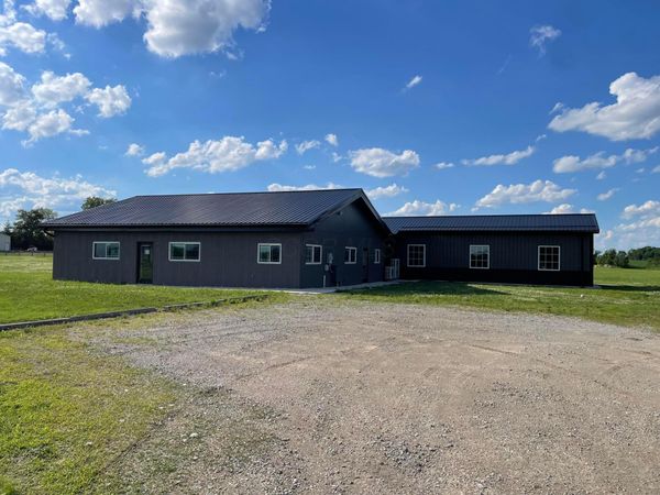 334 W Curry Rd , Wilmington, OH 45177