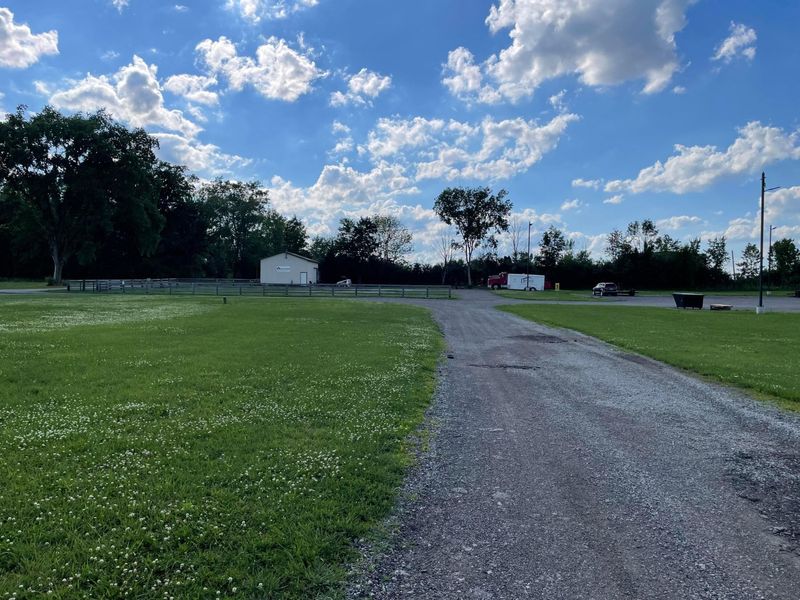 334 W Curry Rd, Wilmington, OH 45177 Photo 3
