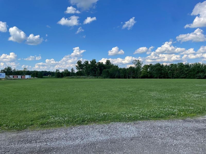 334 W Curry Rd, Wilmington, OH 45177 Photo 4