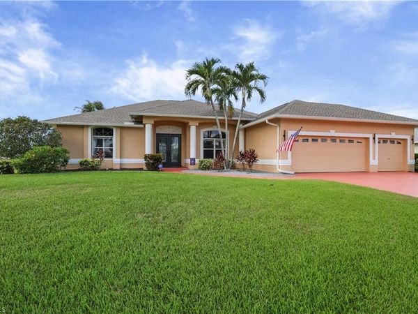 11809 Royal Tee CT, CAPE CORAL, FL 33991