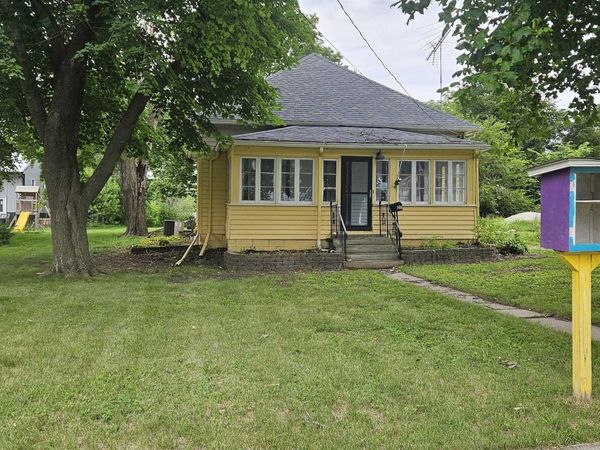 109 W Garfield Street, Osceola, IA 50213