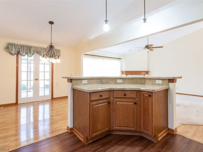 457 Harvest Lane, Seven Hills, OH 44131 Photo 11
