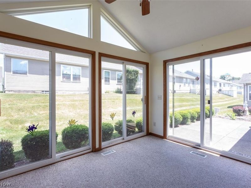 457 Harvest Lane, Seven Hills, OH 44131 Photo 14