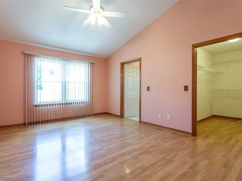 457 Harvest Lane, Seven Hills, OH 44131 Photo 18