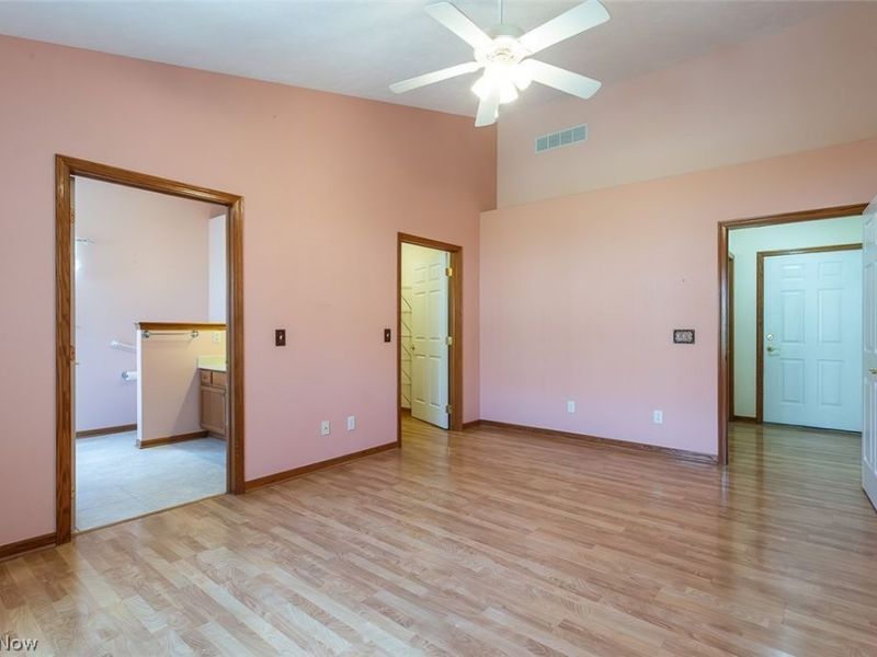 457 Harvest Lane, Seven Hills, OH 44131 Photo 19