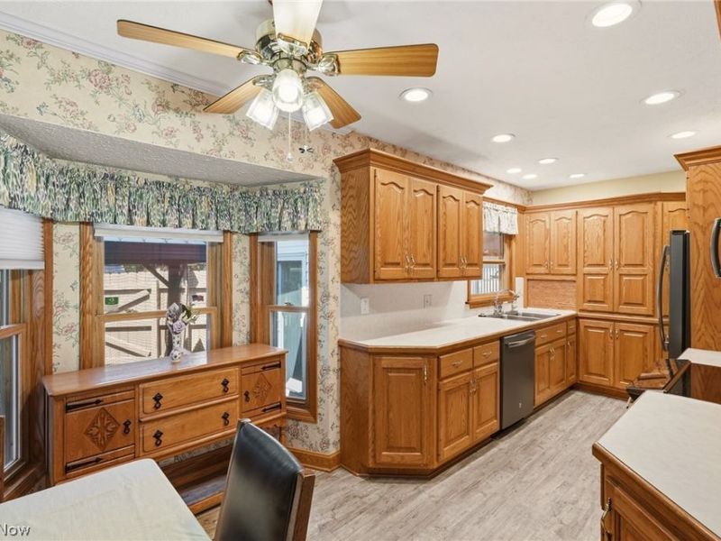 3230 Ethan Allen Road, Barberton, OH 44203 Photo 3